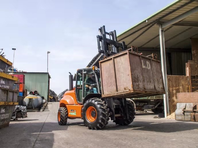 北京叉車租賃公司叉車維護(hù)保養(yǎng)內(nèi)容